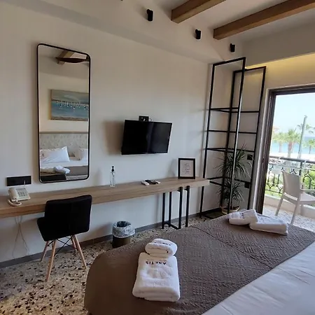 Anetis Hotel 2*